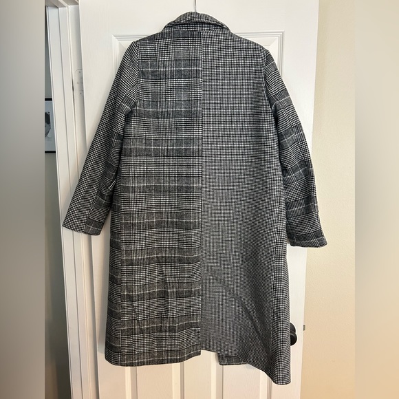 ASOS Black and White Houndstooth and Plaid Coat Size 4 - Picture 3 of 6